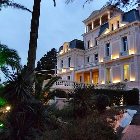 Hotel Les Tourelles Sainte-Maxime Exterior foto